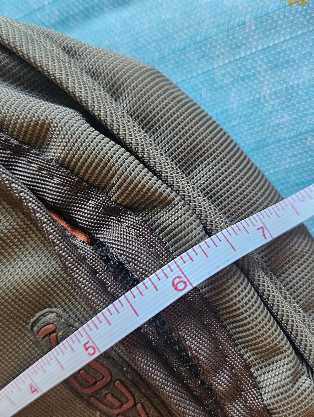 KEEN Hybrid Transport Crossbody bag purse - Picture 12 of 12